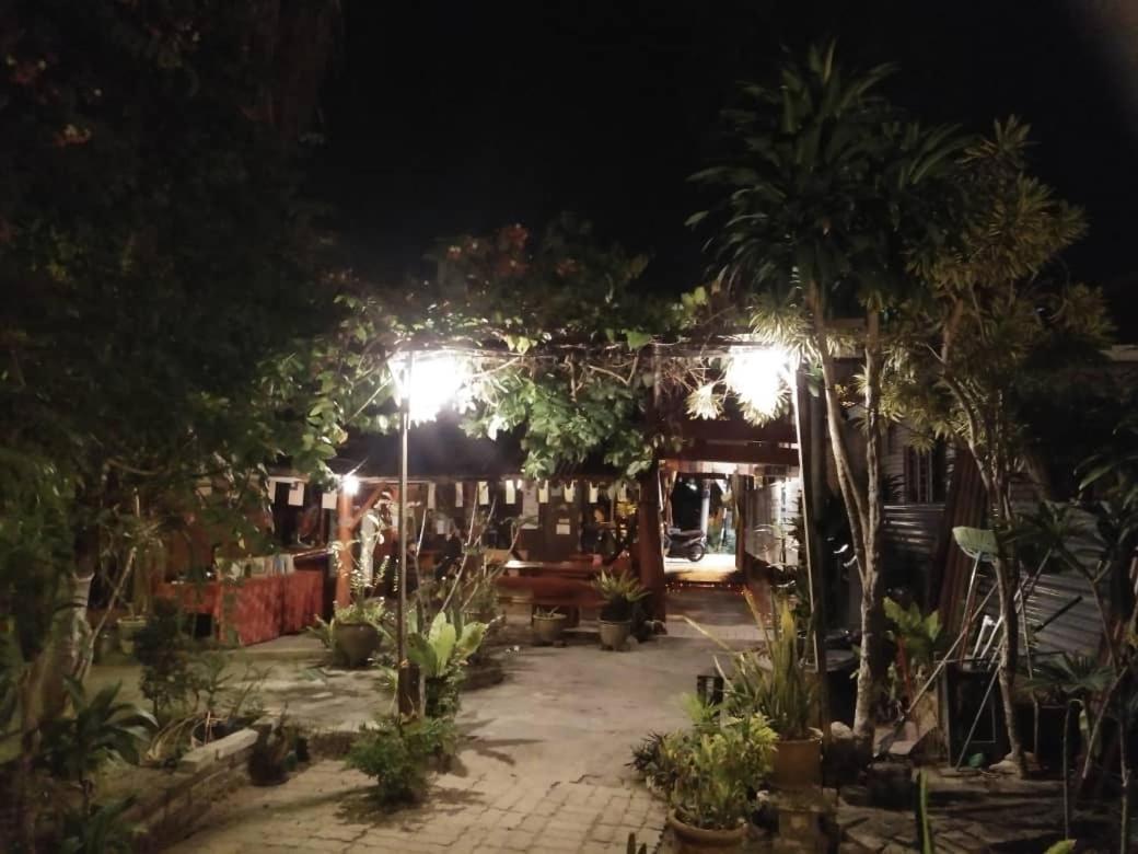 Nazri Nipah Camp Pangkor Hotel Kampung Teluk Nipah Ngoại thất bức ảnh