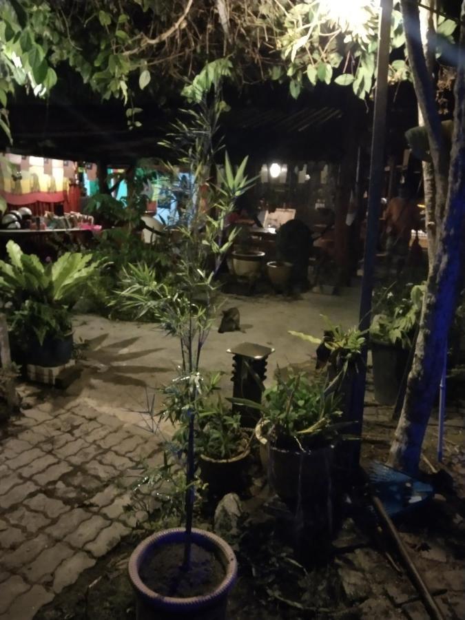 Nazri Nipah Camp Pangkor Hotel Kampung Teluk Nipah Ngoại thất bức ảnh